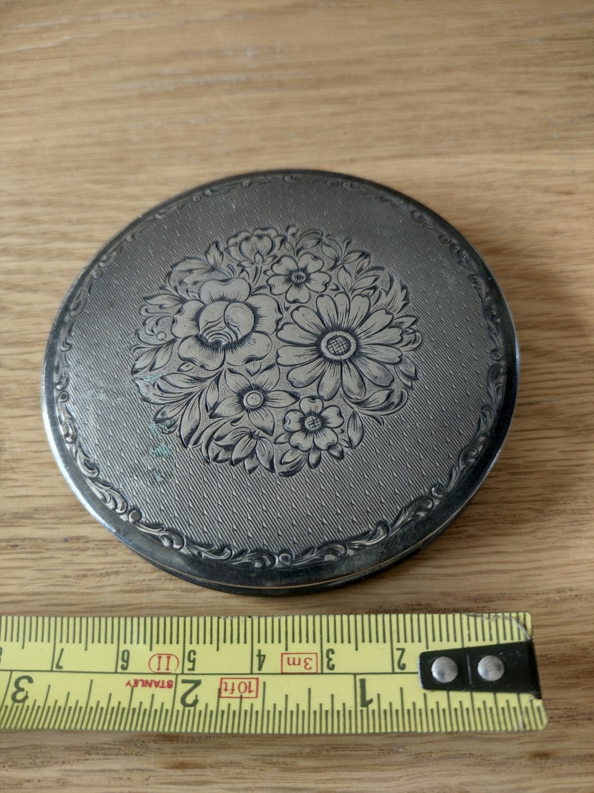 Vintage Poederdoosje met Spiegel, Sieraden, Tassen en Uiterlijk, Gebruikt, Gehele gezicht, Ophalen of Verzenden, Toebehoren