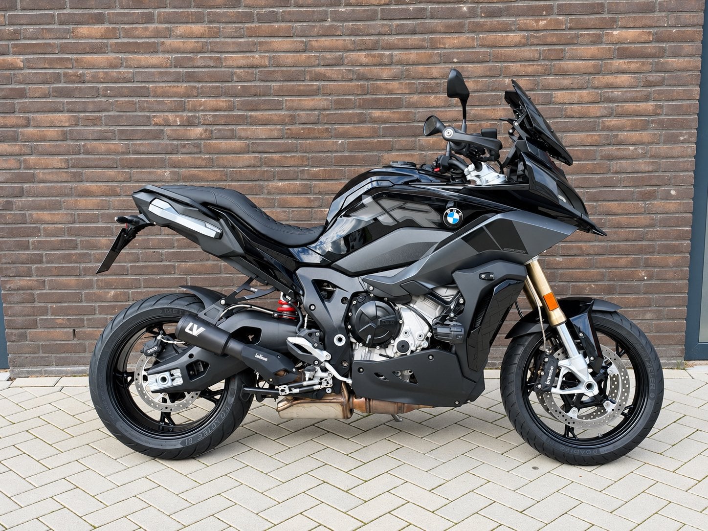 BMW S 1000 XR Triple Black | 2023 | Custom zadel | LeoVince, Occasion, 4 cilinders, Motorrijbewijs A, Bedrijf
