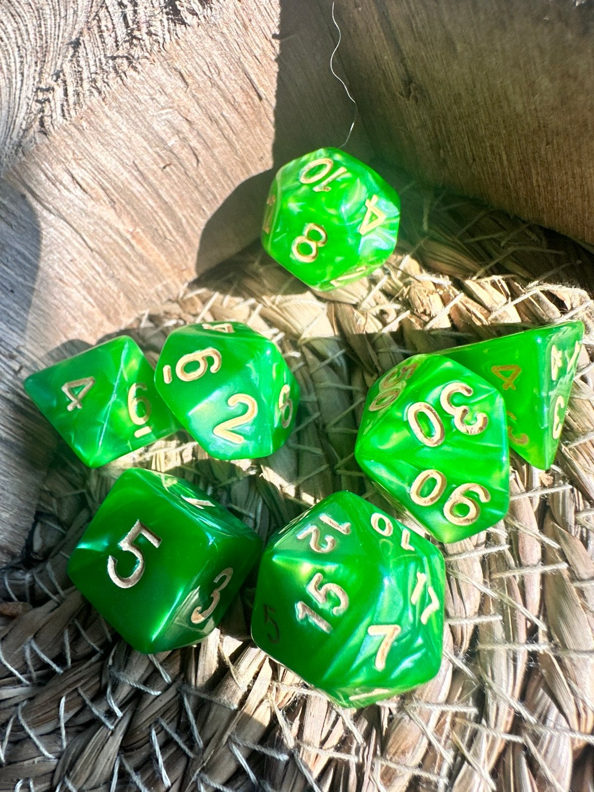 DND dice / Metallic groen / dobbelstenen / Dungeons& dragons, Ophalen of Verzenden, Nieuw, Overige soorten