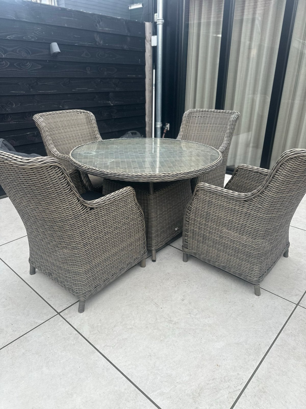 Tuinset met glazen tafel en 4 stoelen, Tuin en Terras, Gebruikt, Eettafel, Ophalen of Verzenden, Tuinset