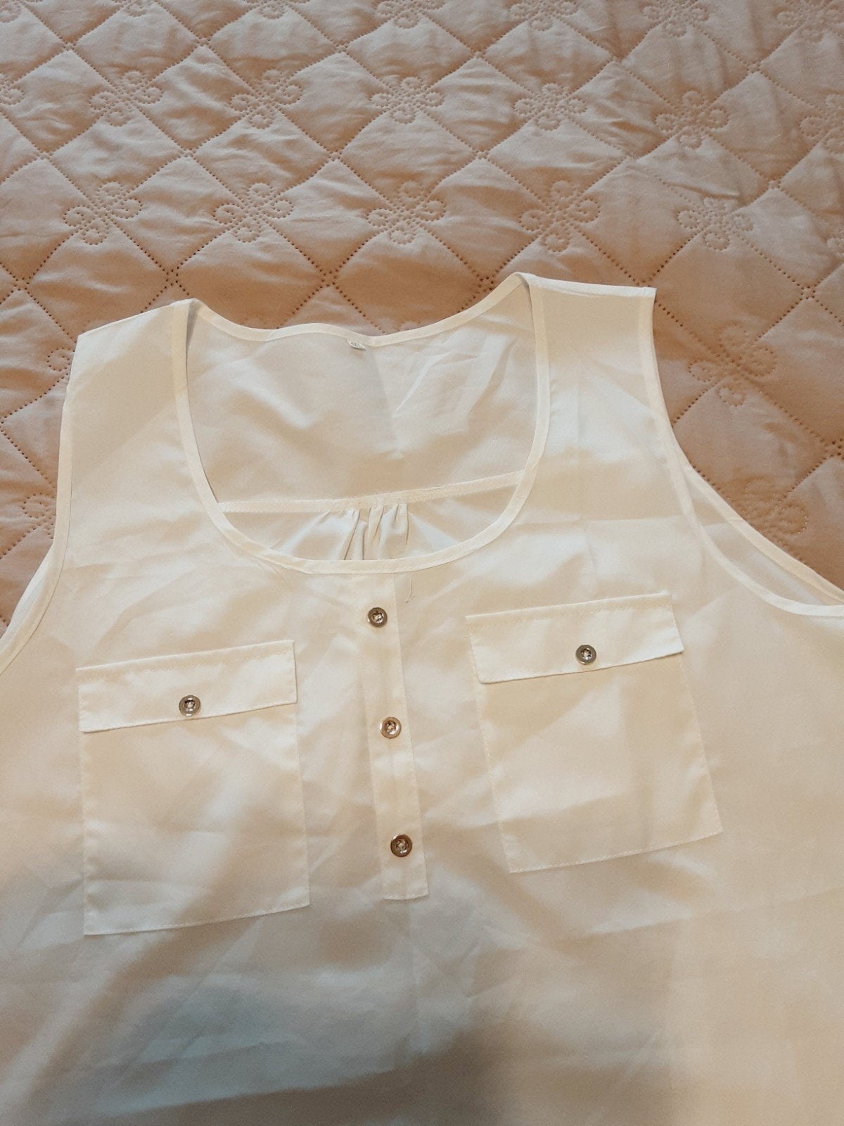 Witte top
5XL maar valt kleiner
van oksel tot oksel 64 cm, Kleding | Dames, Tops, Wit, Maat 46/48 (XL) of groter, Ophalen of Verzenden