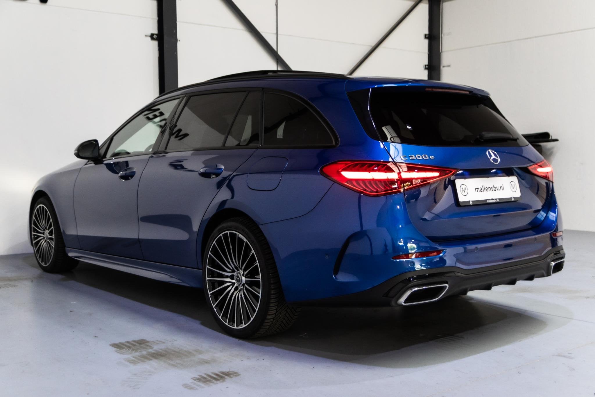 Mercedes-Benz C-klasse Estate 300 e AMG Line PANO/LEDER/HEAD, Auto's, Dealer onderhouden, Achterwielaandrijving, Euro 6, 4 cilinders