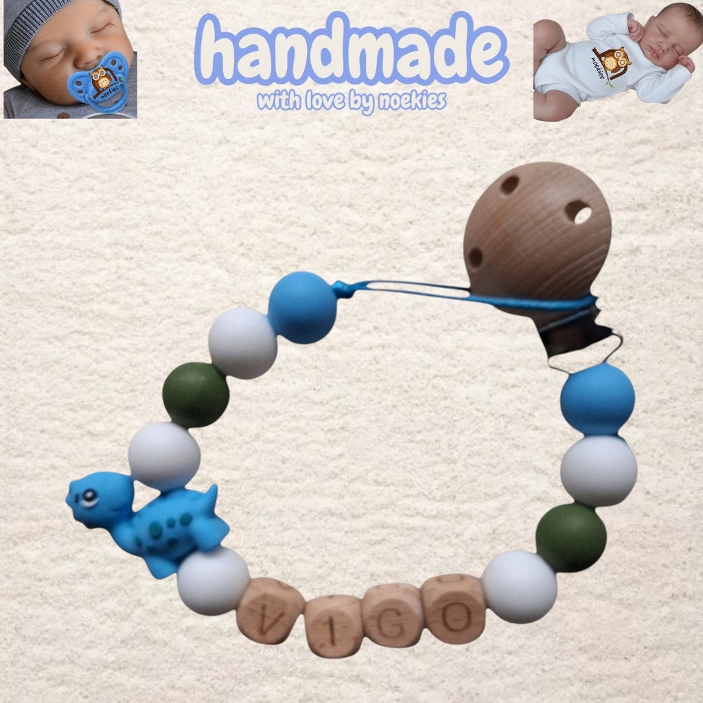 noekies naam speenkoord dino blauw khaki wit nr 2, Verzenden, Nieuw, Kraamcadeau