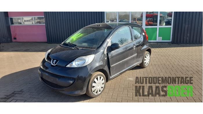 Voorbumper van een Peugeot 107, Auto-onderdelen, Gebruikt, -, -, Ophalen of Verzenden