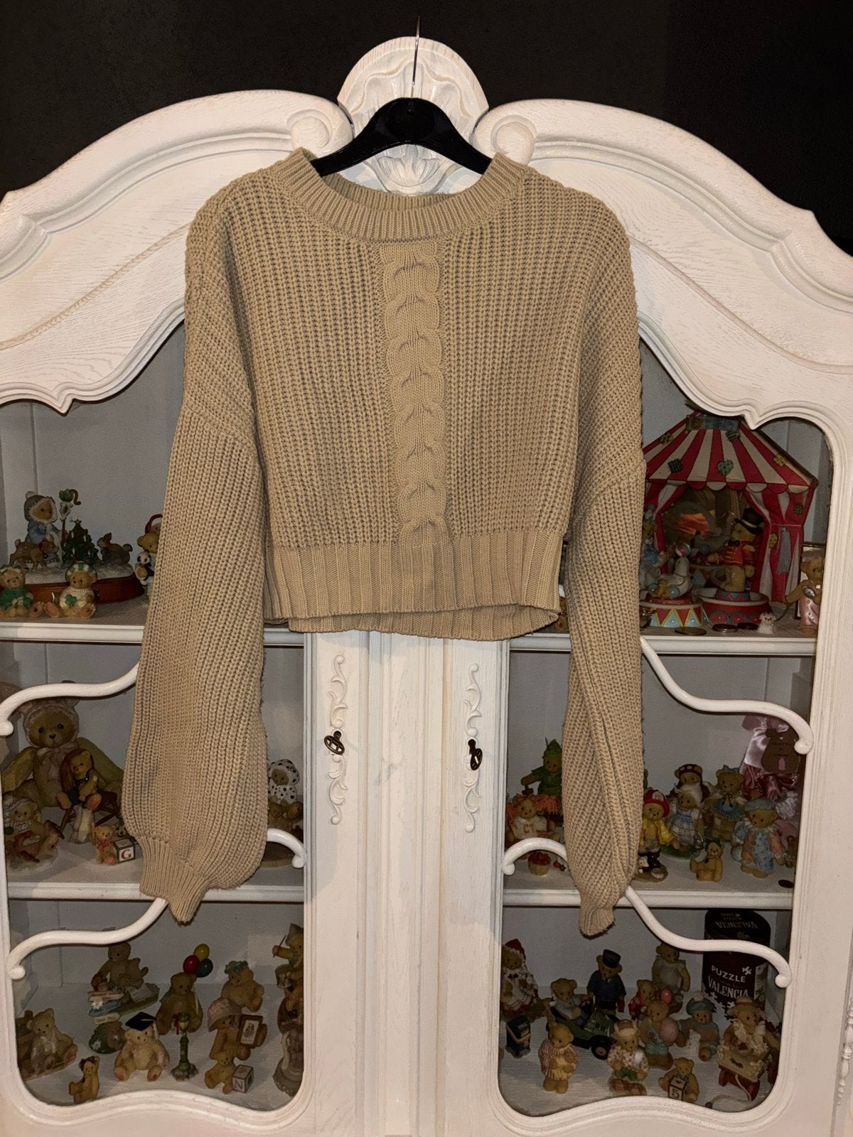 NA-KD gebreide trui met kabelpatroon - Maat M, Ophalen of Verzenden, Zo goed als nieuw, Maat 38/40 (M), Beige