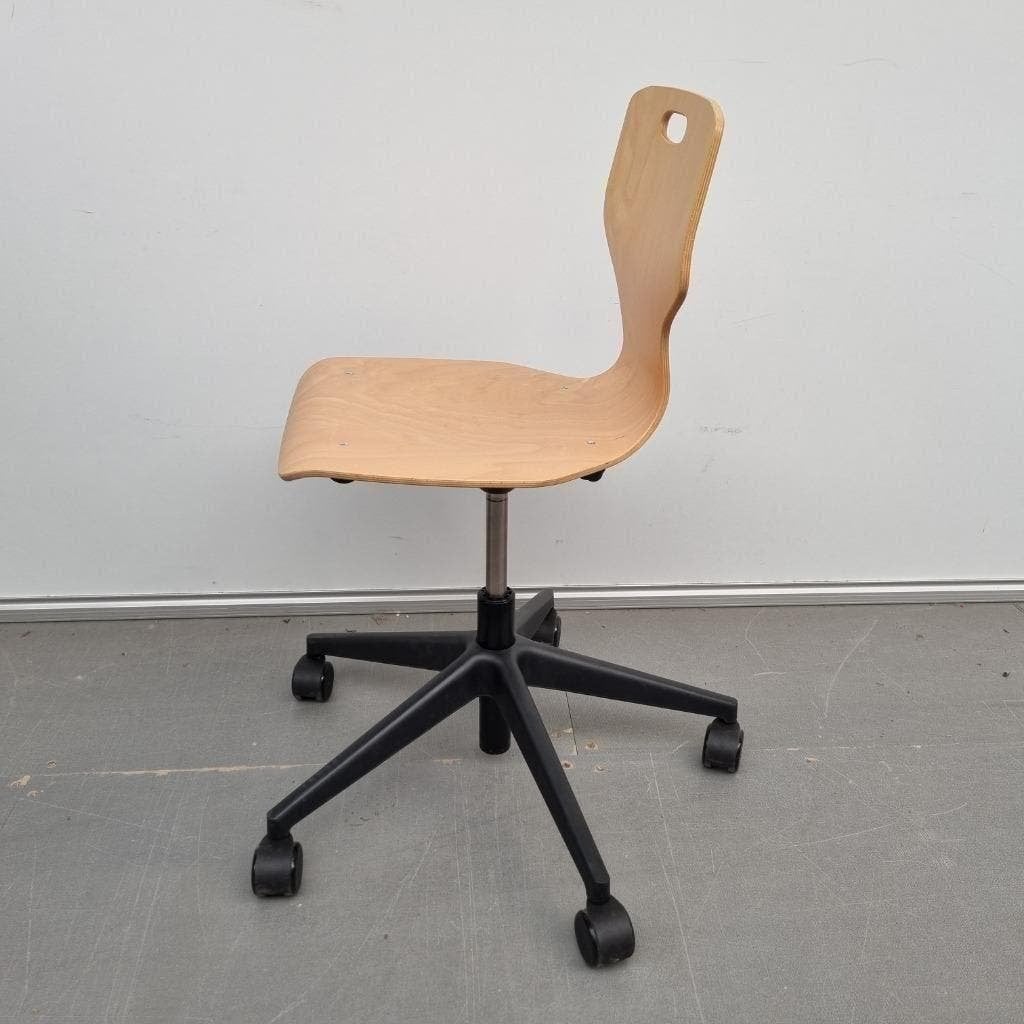 partij 100 stuks houten werkstoelen - bureaustoelen  stoelen, Huis en Inrichting, Stoelen, Ophalen, Gebruikt, Bruin, Vijf, Zes of meer stoelen