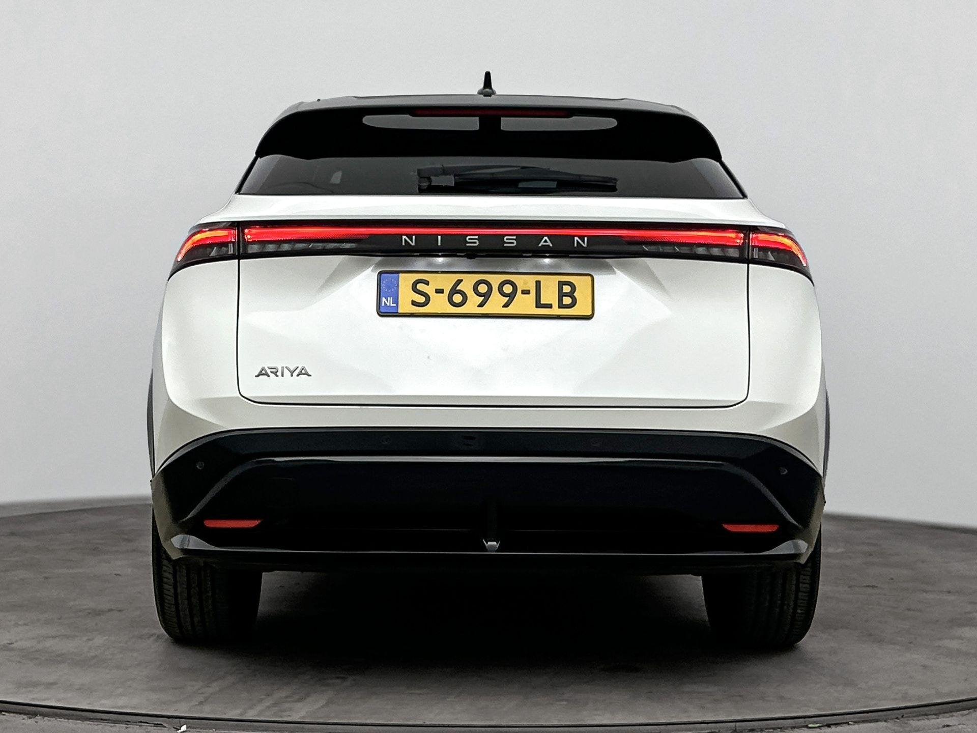 Nissan Ariya Advance 66 kWh 218PK | Navigatie | Adaptieve Cr, Auto's, Dealer onderhouden, Gebruikt, 750 kg, Leder en Stof