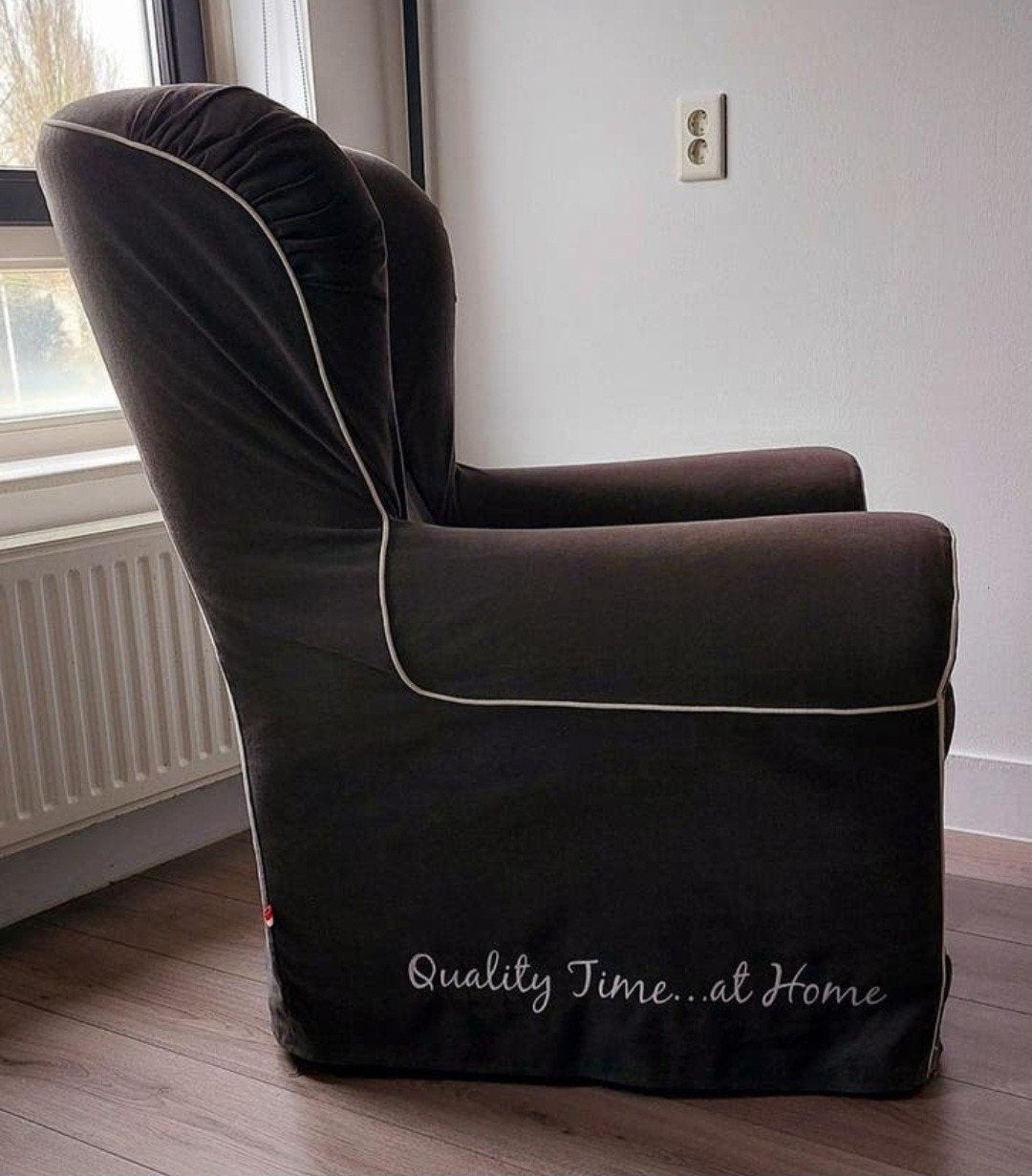 Leuke donkergrijze design oorfauteuil / loungestoel z.g.a.n., Ophalen, Zo goed als nieuw, 75 tot 100 cm, 50 tot 75 cm