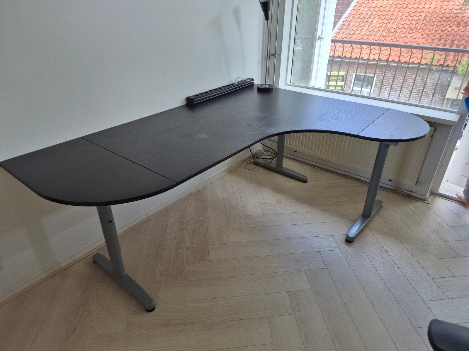Ikea hoekbureau zwart, gebruikt met lichte slijtage, Huis en Inrichting, Bureaus, Ophalen, Gebruikt