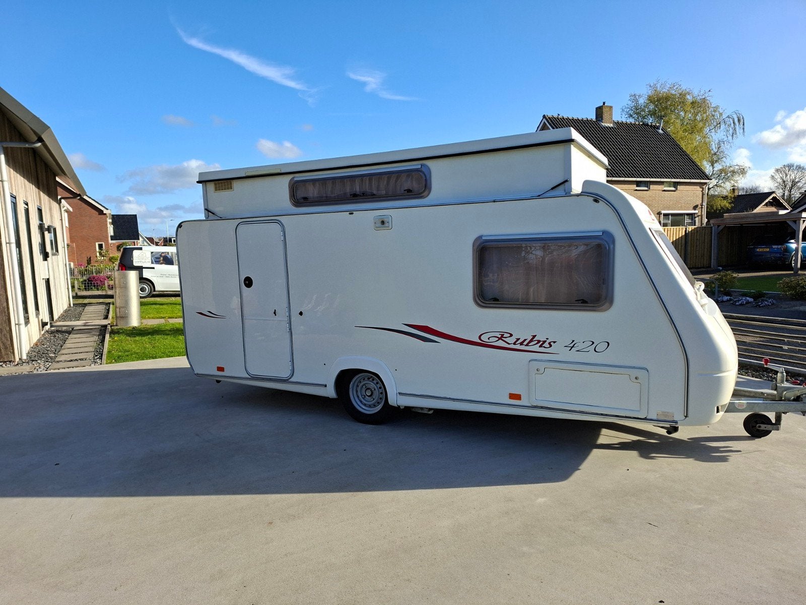 Trigano Rubis 420 lichgewicht hefdak caravan + mover ,tent, Standaardzit, Trigano, Dwarsbed, Particulier