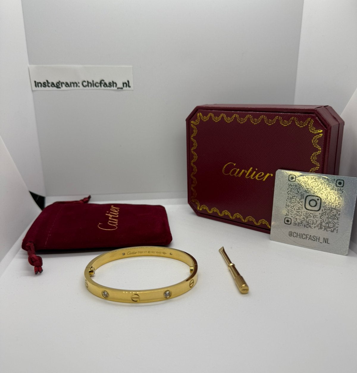 CARTIER LOVE - ARMBAND  MET 4 STEENTJES, Sieraden, Tassen en Uiterlijk, Armbanden, Ophalen of Verzenden, Zo goed als nieuw, Goud