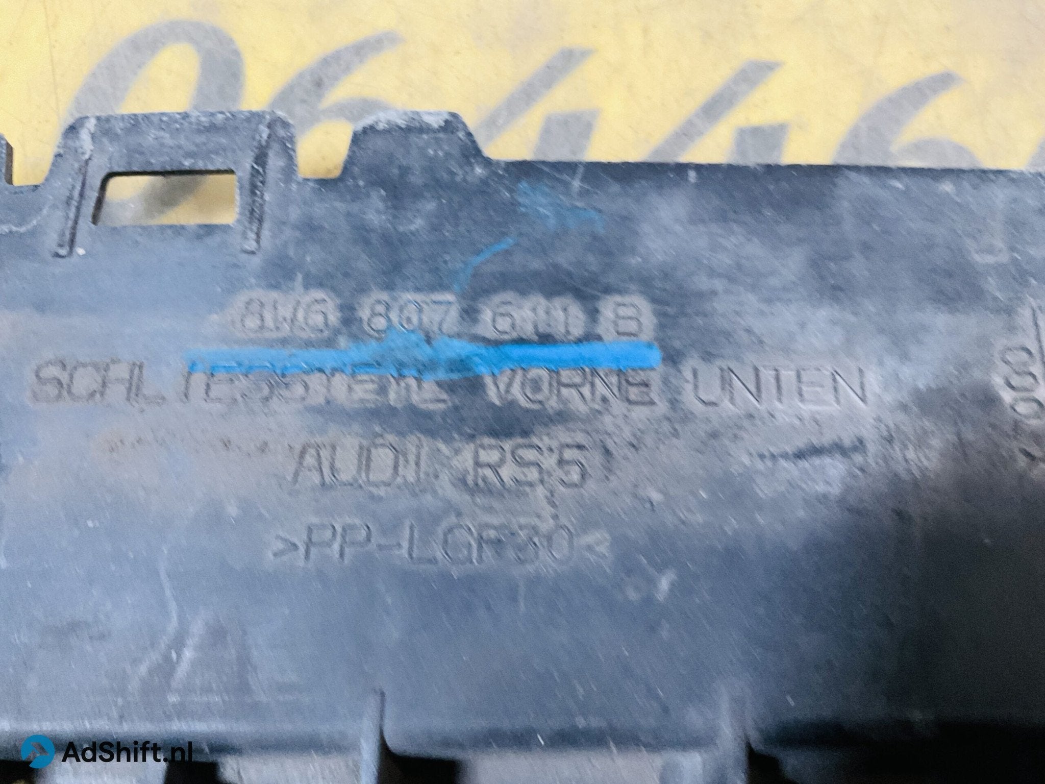 Onderplaat Audi RS5 8W Rs4 8W6807611B Onderplaat 2-R1-11251T, Auto-onderdelen, Carrosserie en Plaatwerk, Bumper