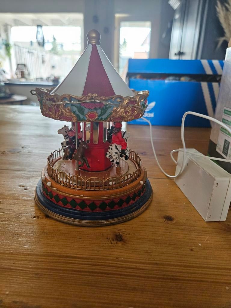 Kerstdorp draaimolen carrousel, Diversen, Ophalen