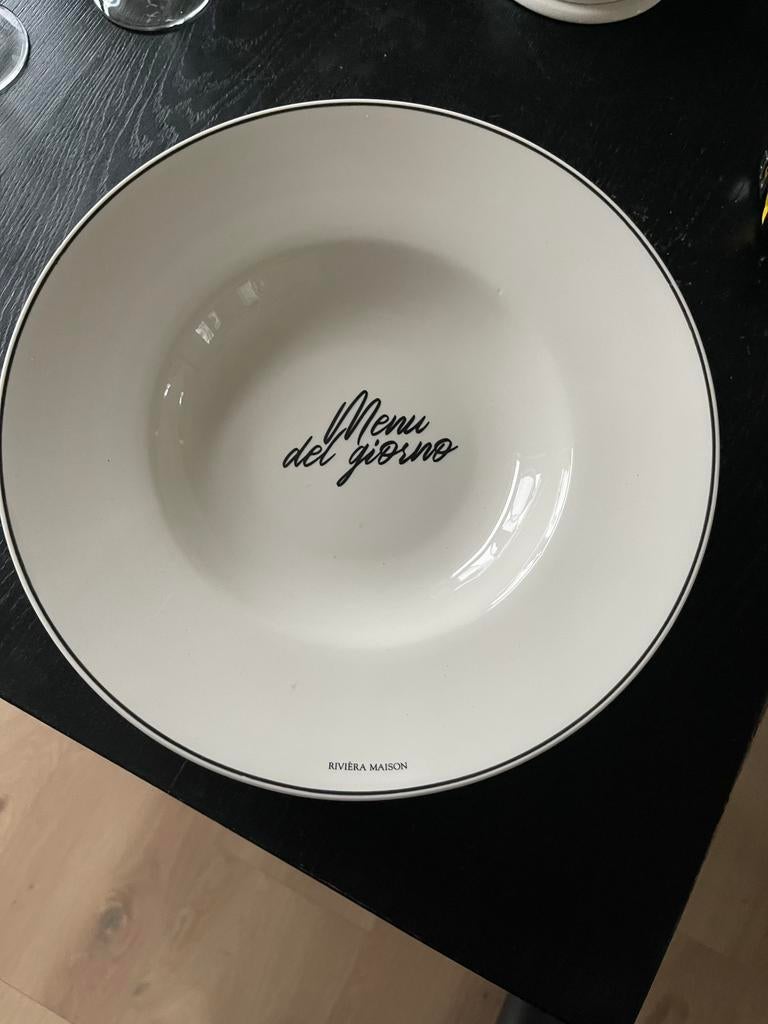 Nieuw 4 Riviera Maison grote pastaborden, Nieuw, Ophalen of Verzenden, Bord(en), Overige stijlen