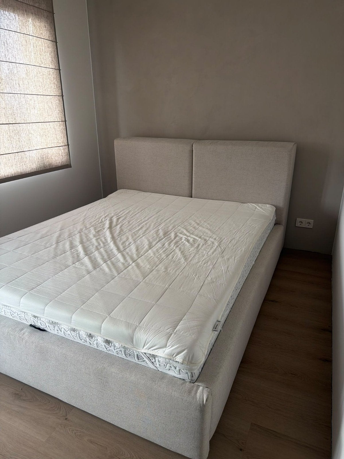 Boxspring 160x200 met opbergruimte – Zo goed als nieuw, Huis en Inrichting, Beige, Tweepersoons, Zo goed als nieuw, 200 cm