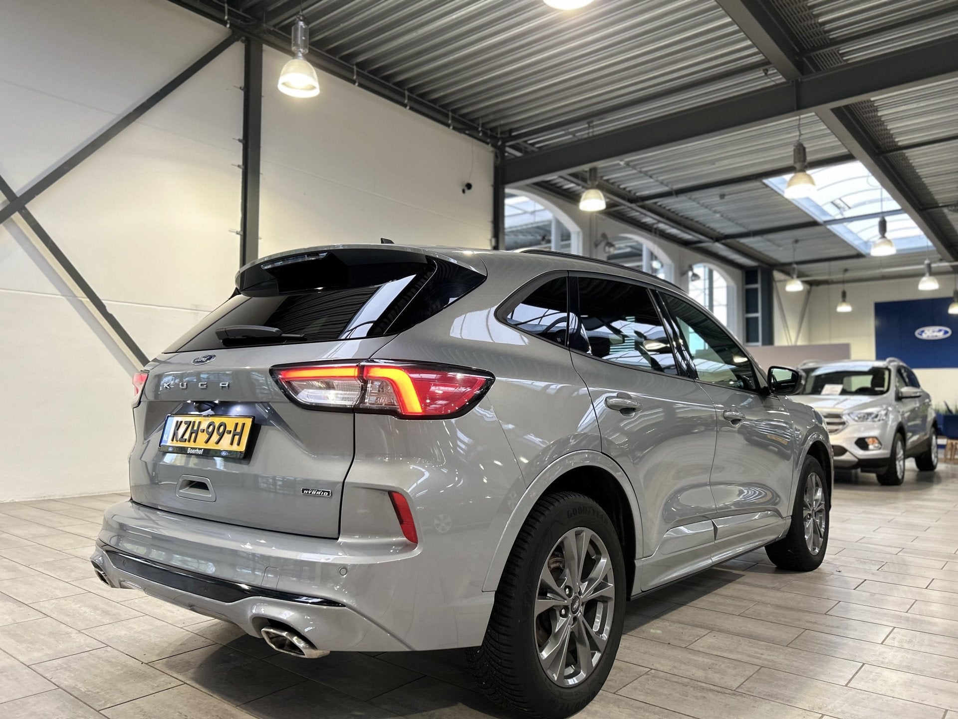 Ford Kuga 2.5 PHEV ST-Line | Winter Pack | Camera | Navi | C, 12 maanden, Gebruikt, 4 cilinders, Verwarmde buitenspiegels