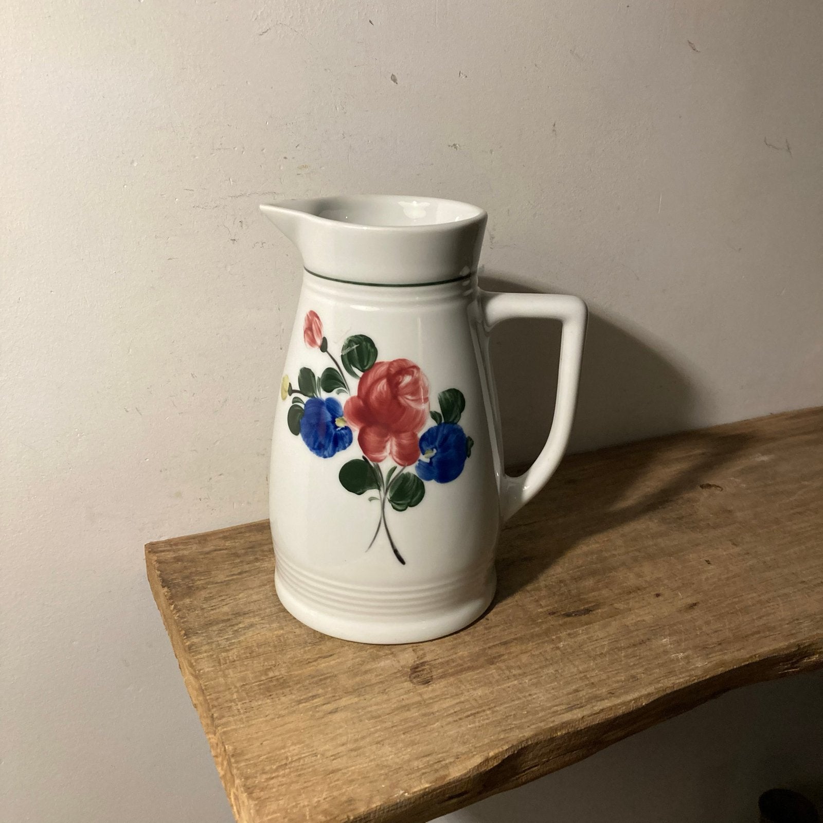 Vintage Oostenrijkse schenkkan met bloemmotief, 20 cm, Ophalen of Verzenden