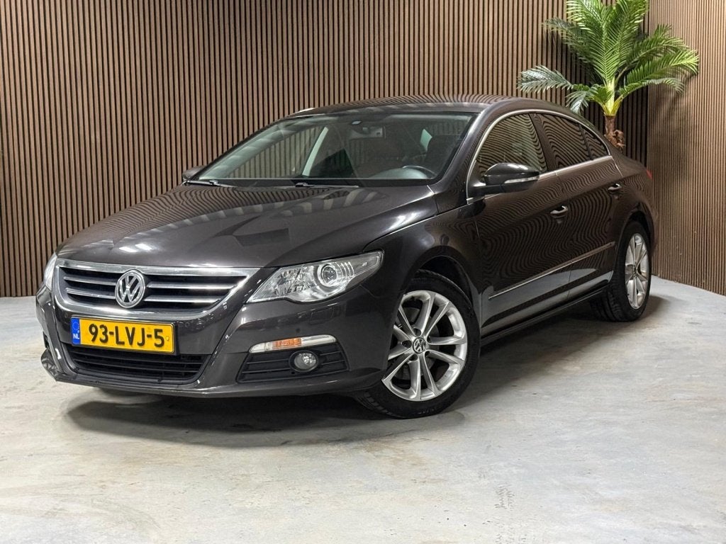 Volkswagen Passat CC 1.8 TSI 4p. (bj 2010, automaat), Auto's, Euro 5, 4 cilinders, Bruin, 4 stoelen