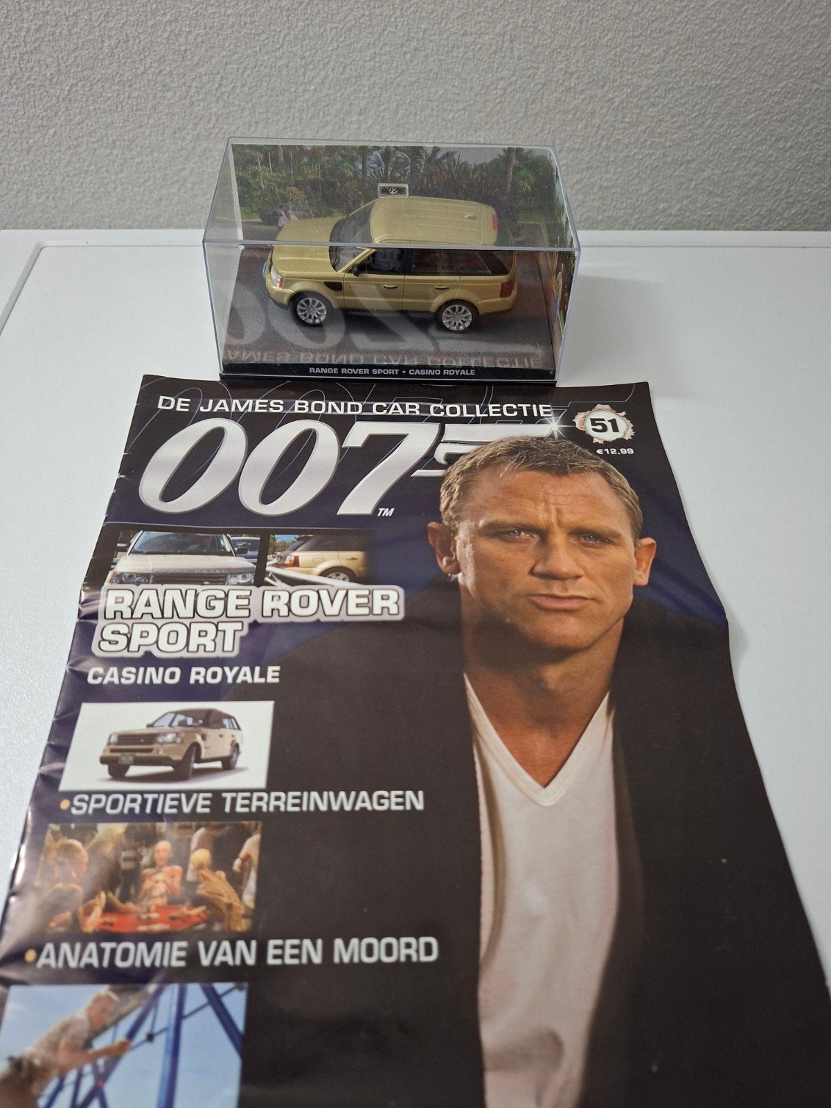James Bond auto 1:43, Ophalen of Verzenden, Zo goed als nieuw, Auto, Overige merken