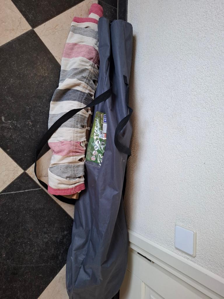 Comfortabele hangmat met standaard - ideaal voor ontspanning, Gebruikt, Inklapbaar, Ophalen of Verzenden, Eenpersoons