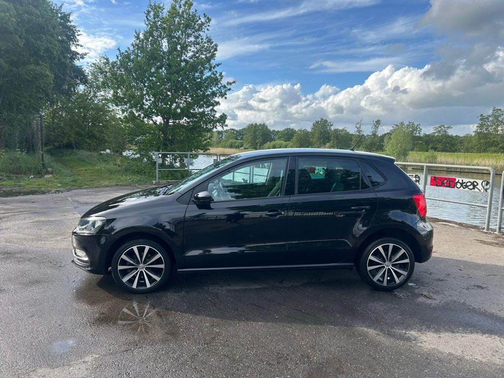 Volkswagen Polo 1.2 TSI 66KW 2015 Zwart, 40 €/maand, 4 cilinders, Zwart, Origineel Nederlands