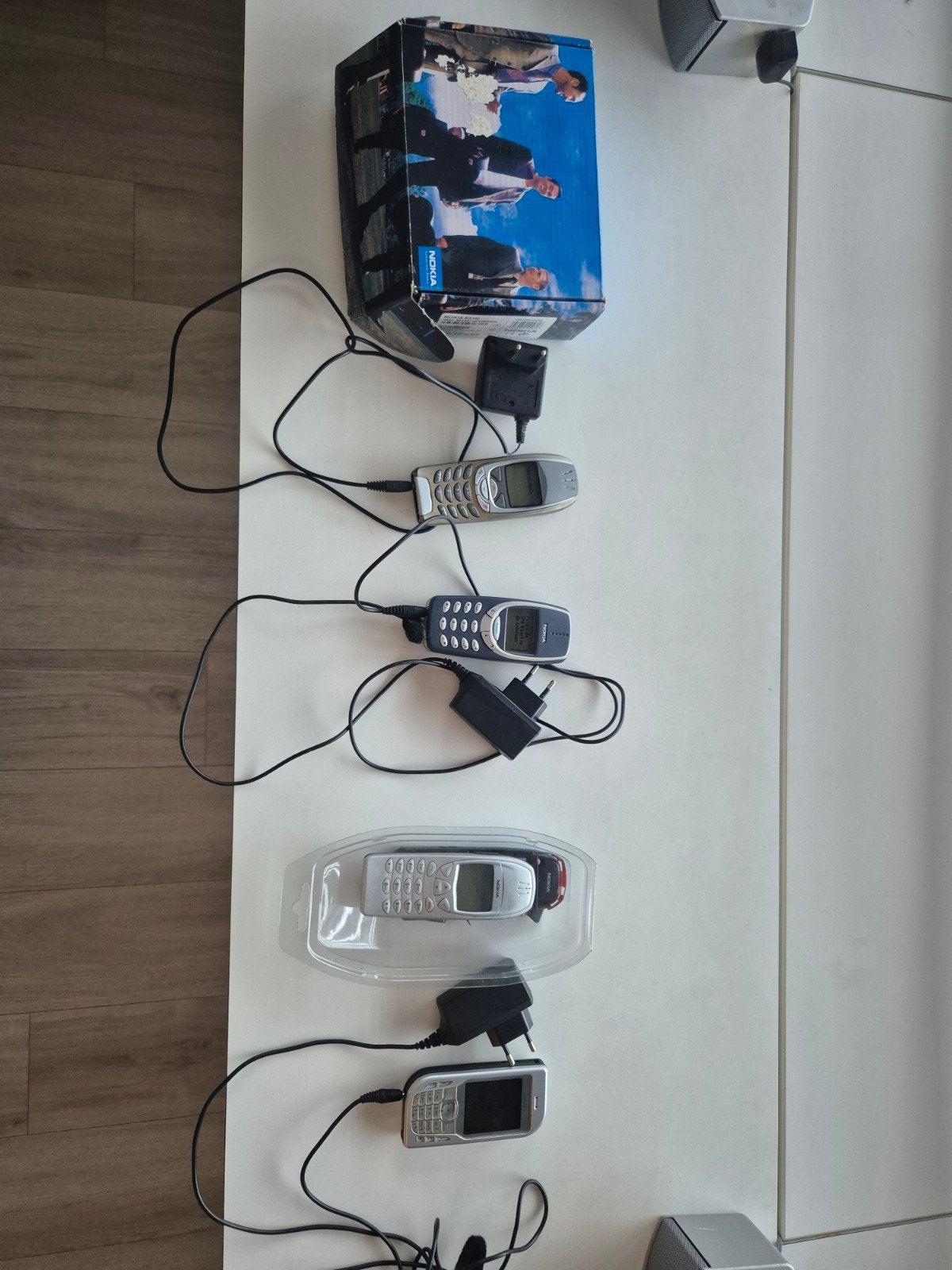 4 klassieke vintage Nokia telefoons  + laders, Telecommunicatie, Mobiele telefoons | Nokia, Ophalen of Verzenden, Geen camera