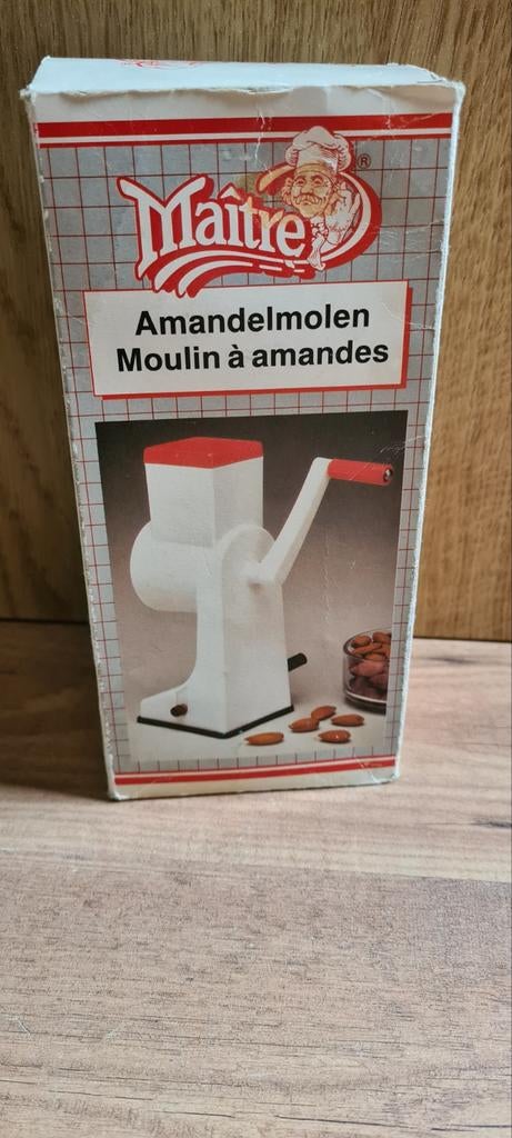 Maitre Amandelmolen - Handige Keukenhulp, Ophalen, Kunststof, Wit, Overige merken