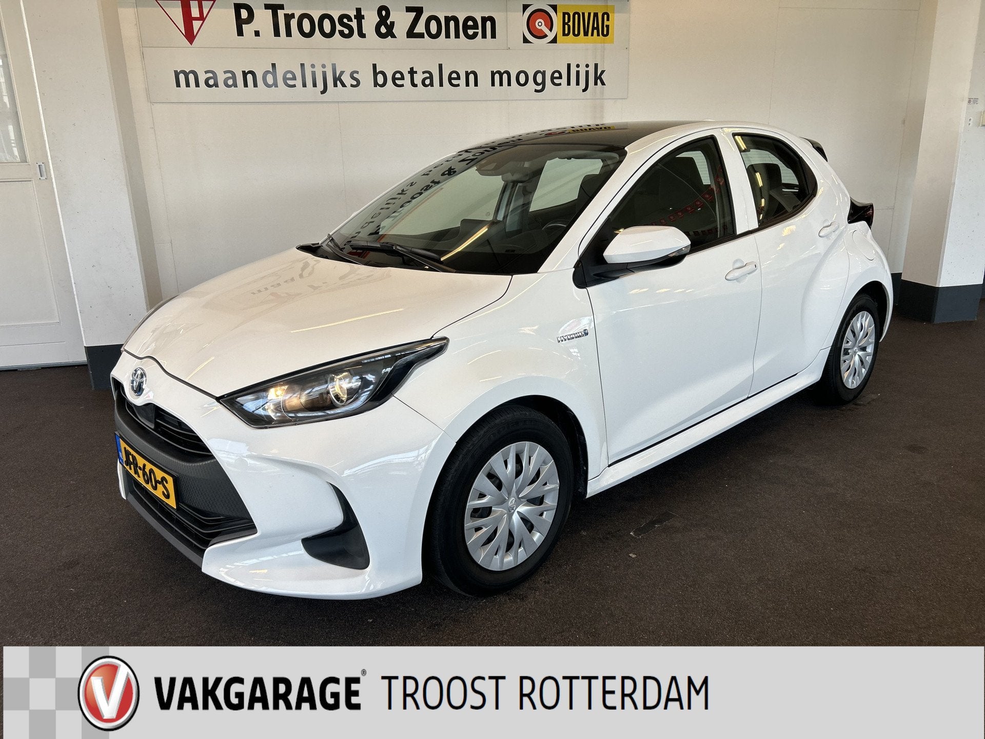 Toyota Yaris 1.5 Hybrid 115 Business Automaat | Panoramadak