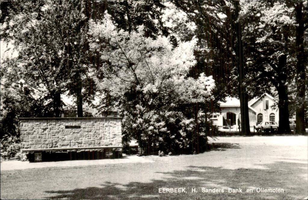Eerbeek - Bank en Oliemolen - H. Sanders, Ophalen of Verzenden, 1940 tot 1960, Ongelopen, Gelderland