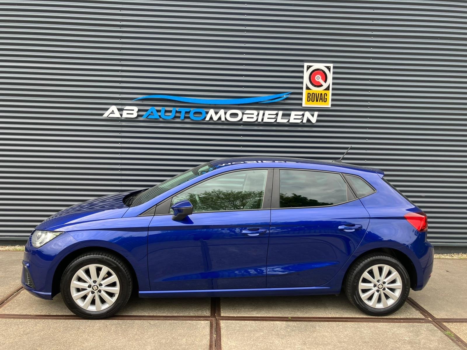 Seat Ibiza 1.0 TSI Style Business Intense, Auto's, Voorwielaandrijving, Dealer onderhouden, 95 pk, Met garantie (alle)