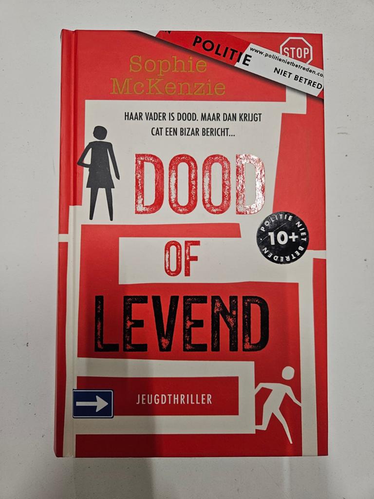 Sophie McKenzie - Dood of levend, Ophalen of Verzenden, Zo goed als nieuw, Sophie McKenzie