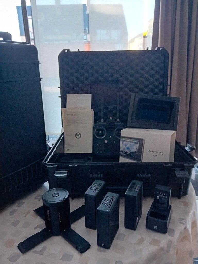 DJI  hardcase HRCP 2550w Trollie inspire 2 en toehorende, Ophalen, Zo goed als nieuw, Overige typen, Quadcopter of Multicopter