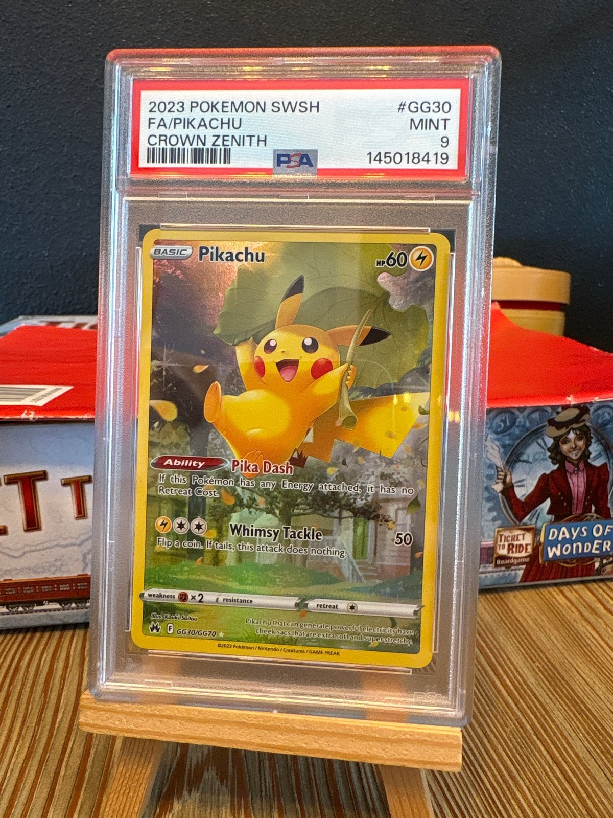 PSA 9 Pikachu GG30 Crown Zenith Pokémon Kaart, Ophalen of Verzenden, Zo goed als nieuw, Losse kaart