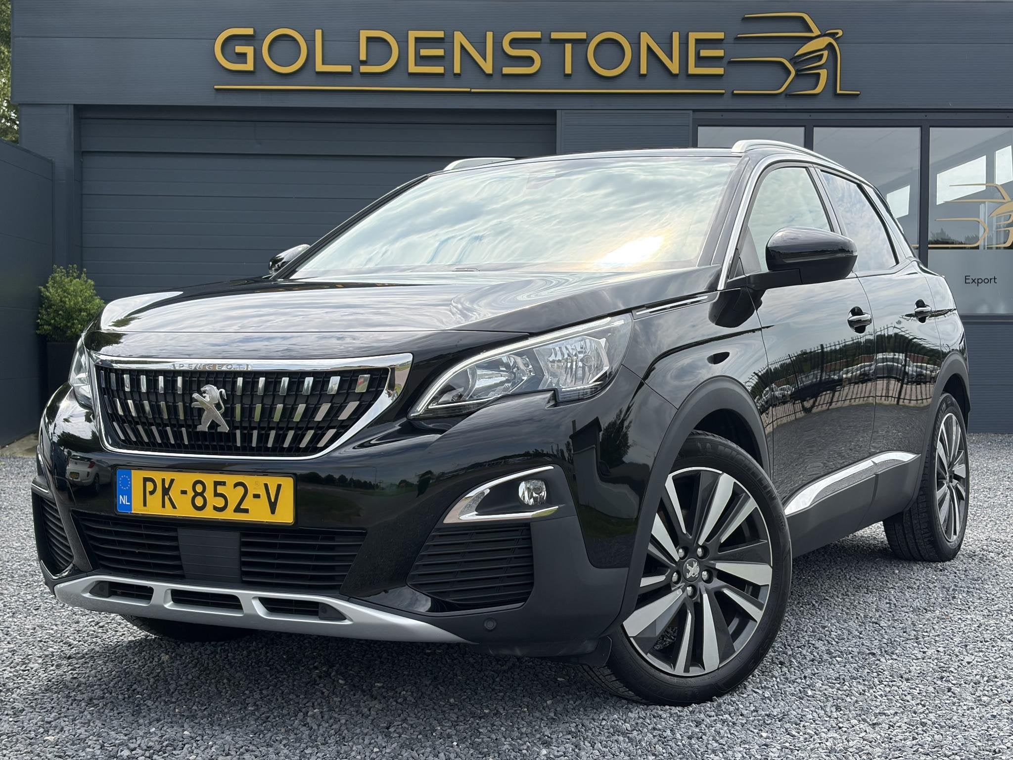 Peugeot 3008 1.2 PureTech Allure D-riem vv in 2022,Trekhaak,, Gebruikt, Euro 6, Zwart, Handgeschakeld