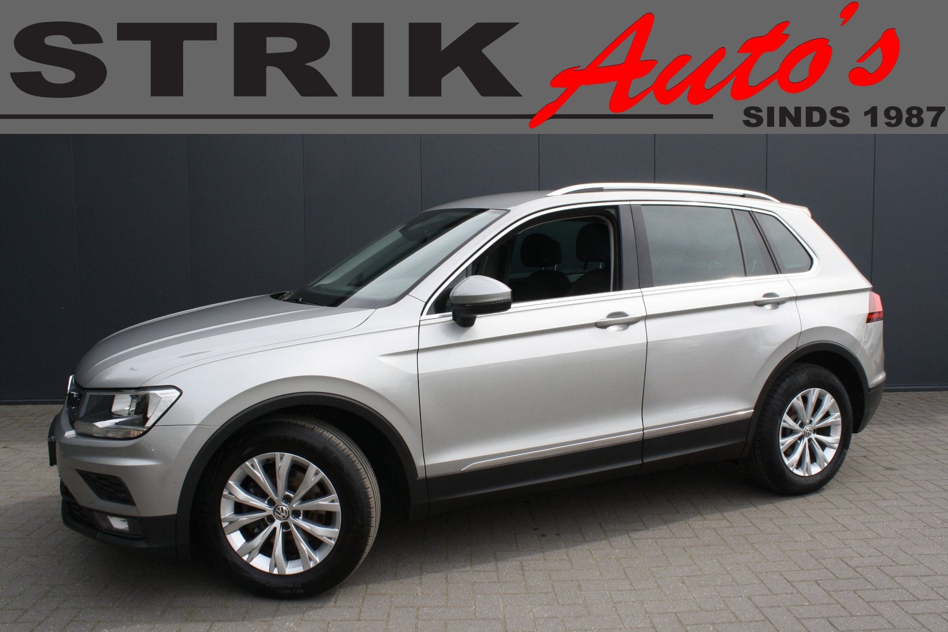 Volkswagen Tiguan 1.5 TSI ACT Comfortline Business - RIJKLAA, Auto's, Stof, 4 cilinders, 150 pk, Origineel Nederlands
