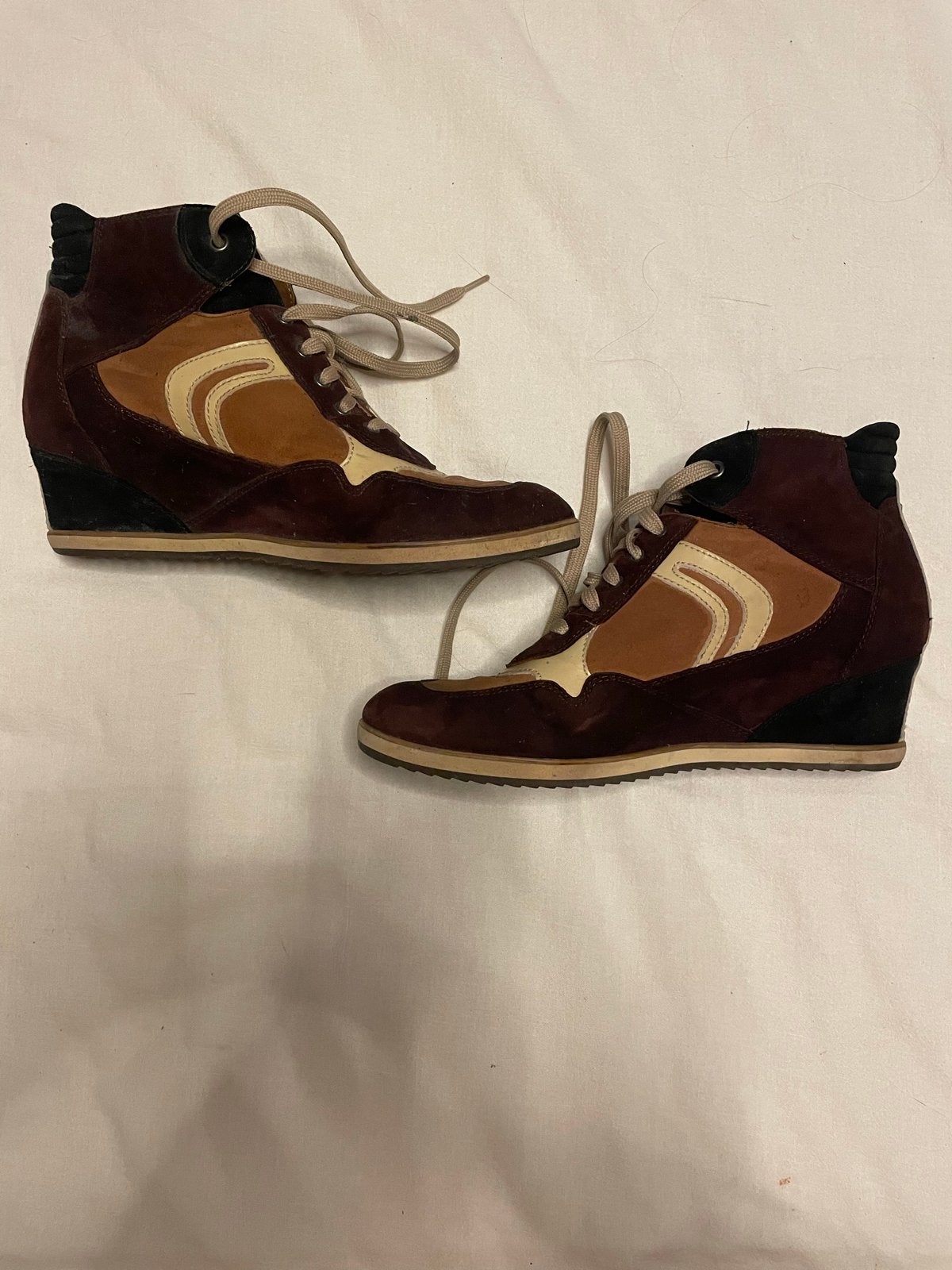 Geox gympen met sleehak - Maat 40, Ophalen, Gedragen, Sneakers of Gympen
