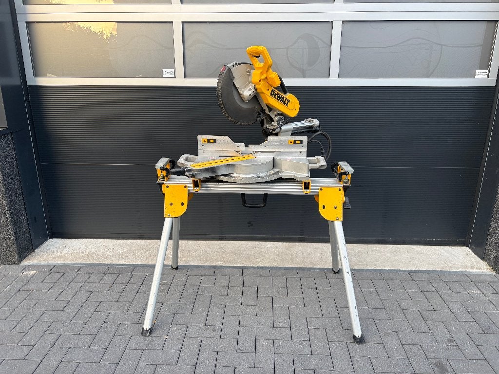 DeWalt DWS780 afkortzaag Incl DE7033 onderstel, Ophalen, Gebruikt, DEWALT Nederland, Reply@dewalt.com