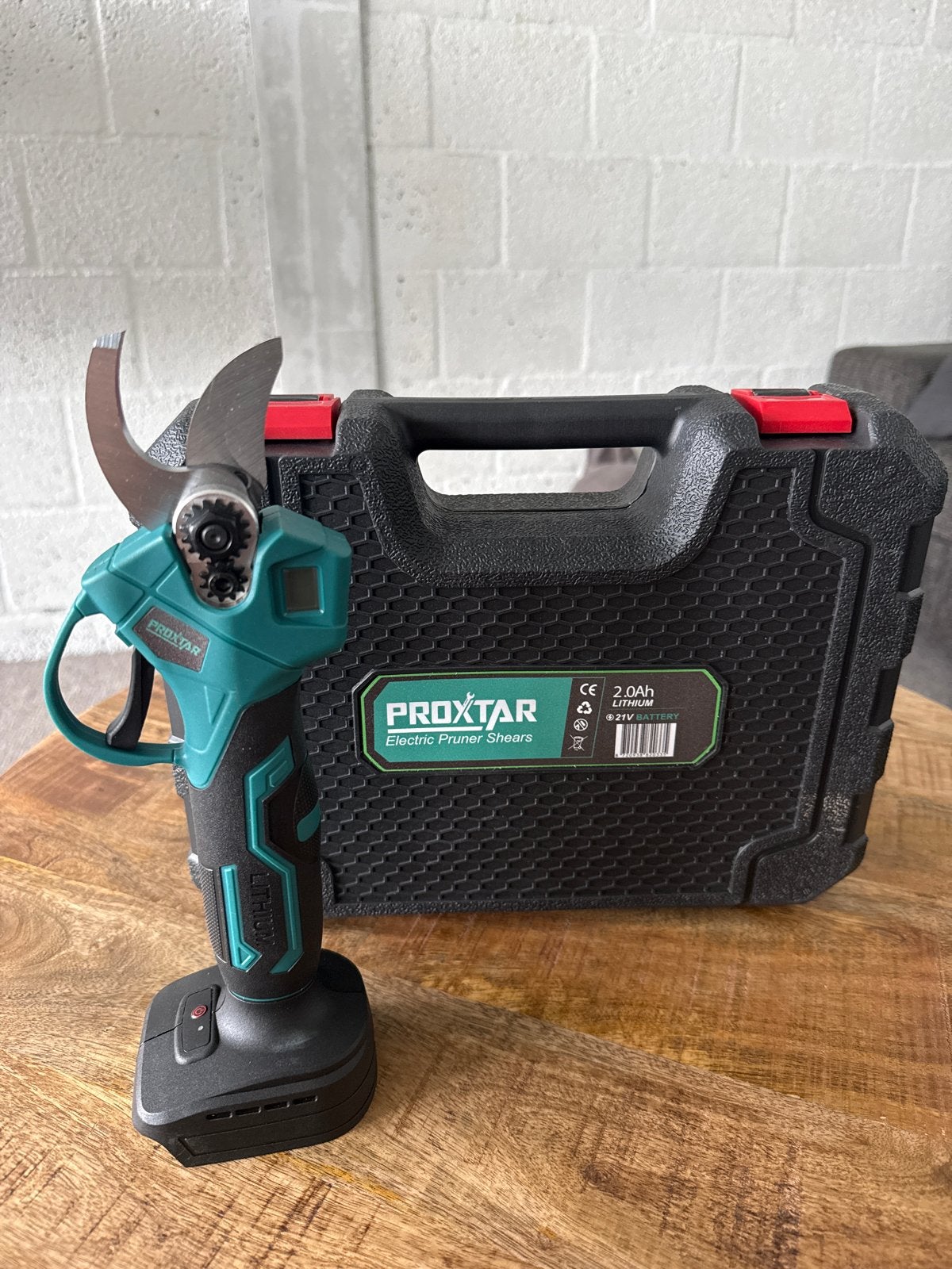 PROXTAR Elektrische Snoeischaar 21V met 2 accu's, Ophalen, Zo goed als nieuw, 20 t/m 29 mm