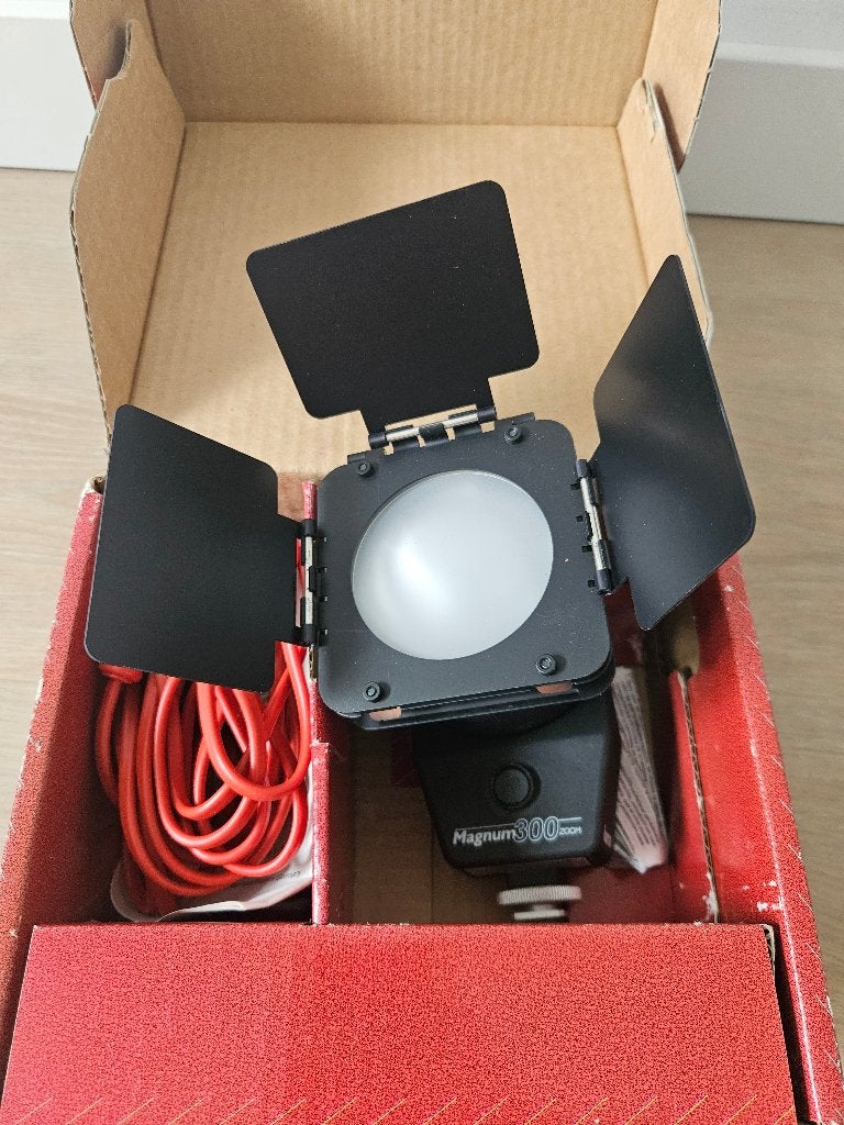 Hama magnum 300 zoom studio lamp, Ophalen of Verzenden, Complete fotostudio