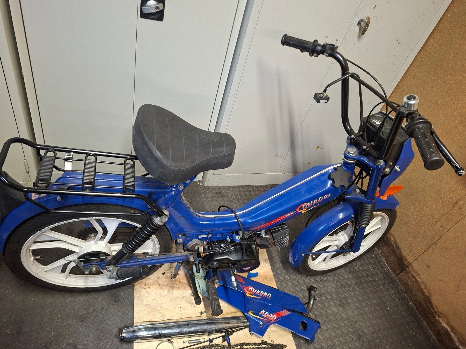 Prachtig tomos project te koop s25 quadro, Fietsen en Brommers, Ophalen, Gebruikt, 2 versnellingen, Quadro