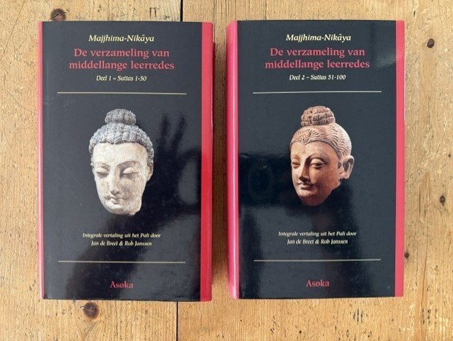 Majjhima-Nikaya, De verzameling van middellange leerredes., Majjhima-Nikaya, Ophalen of Verzenden, Zo goed als nieuw, Boeddhisme