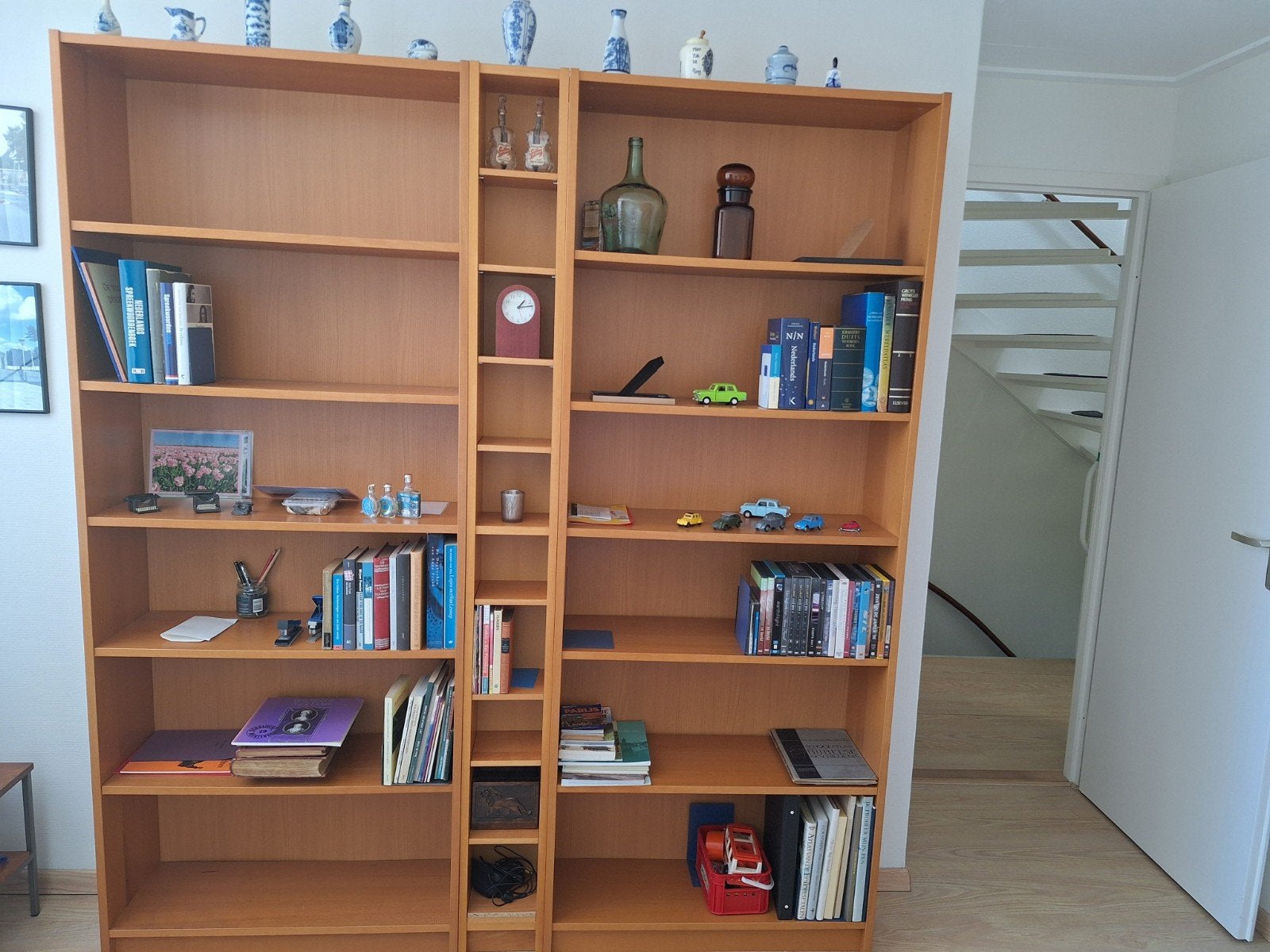 boekenkast Billy met tussenstuk (zonder inhoud), Ophalen, Gebruikt