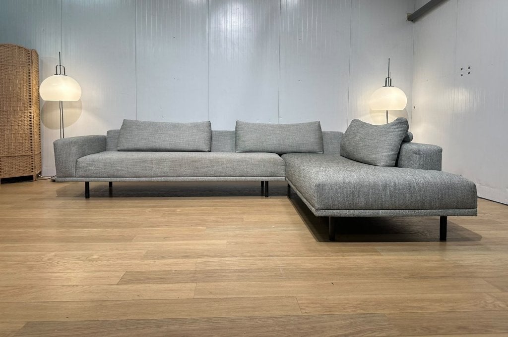 ZGAN Design on Stock Cascade Hoekbank NP €8.000 + GARANTIE, Design Bank Bankstel Zetel Hoekbank Design on Stock, Hoekbank, Vierpersoons of meer