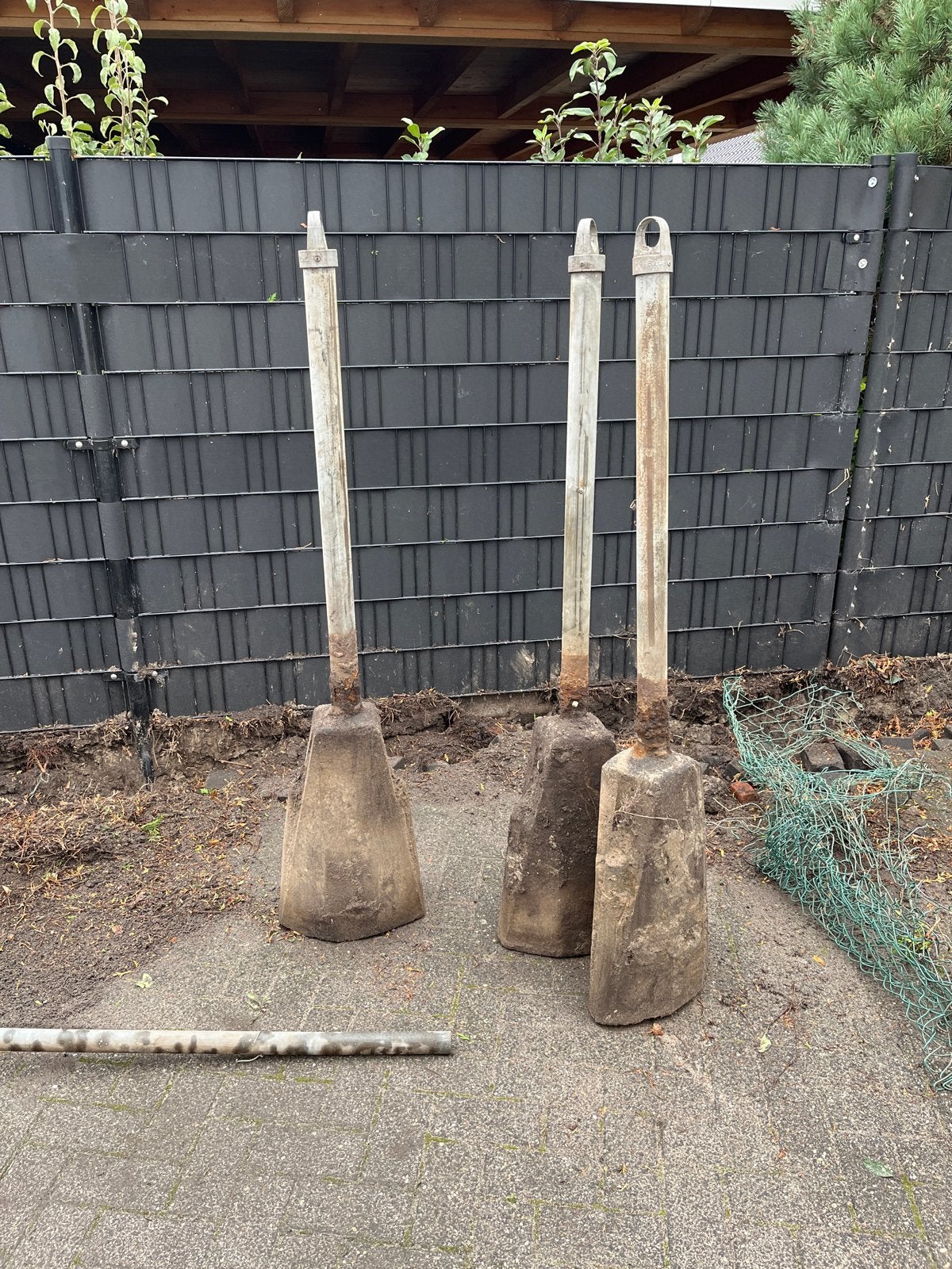 B&G Hekwerkpalen met betonvoet - Gebruikt, Tuin en Terras, Ophalen, Gebruikt, IJzer, Overige typen