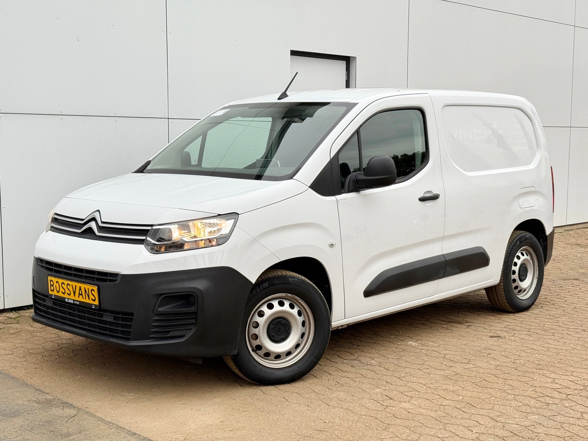 Citroën Berlingo (bj 2023), Automaat, Gebruikt, 750 kg, Citroën