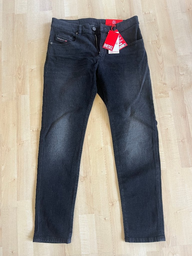 Jeans, Diesel, Zwart, Nieuw, W32 (confectie 46) of kleiner