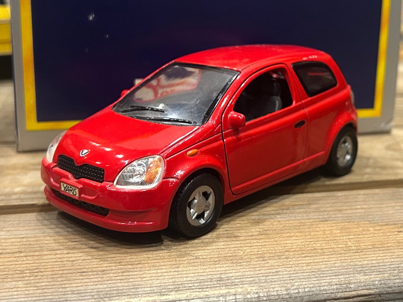 SS Toyota Yaris 1:24, Verzenden, Zo goed als nieuw, Overige merken