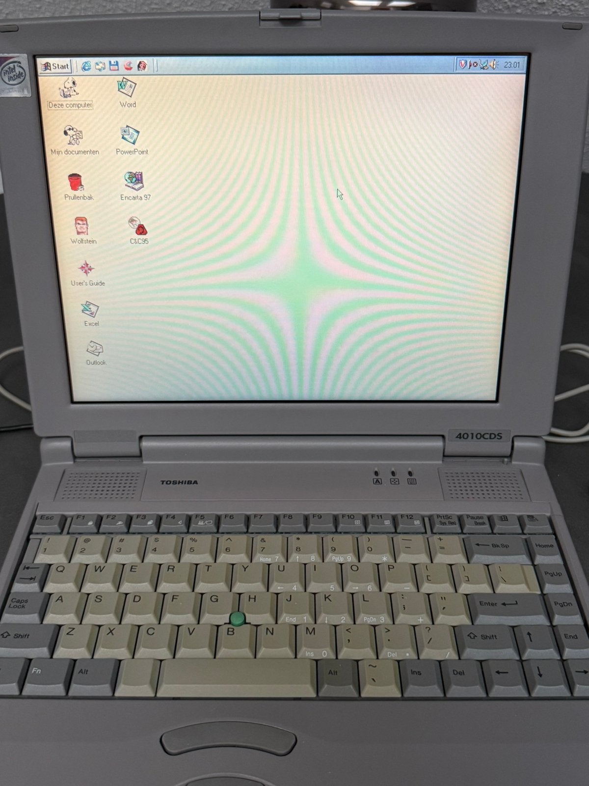 Vintage Laptop Toshiba Satellite 4010CDS, Computers en Software, Ophalen, Gebruikt, HDD, Minder dan 4 GB