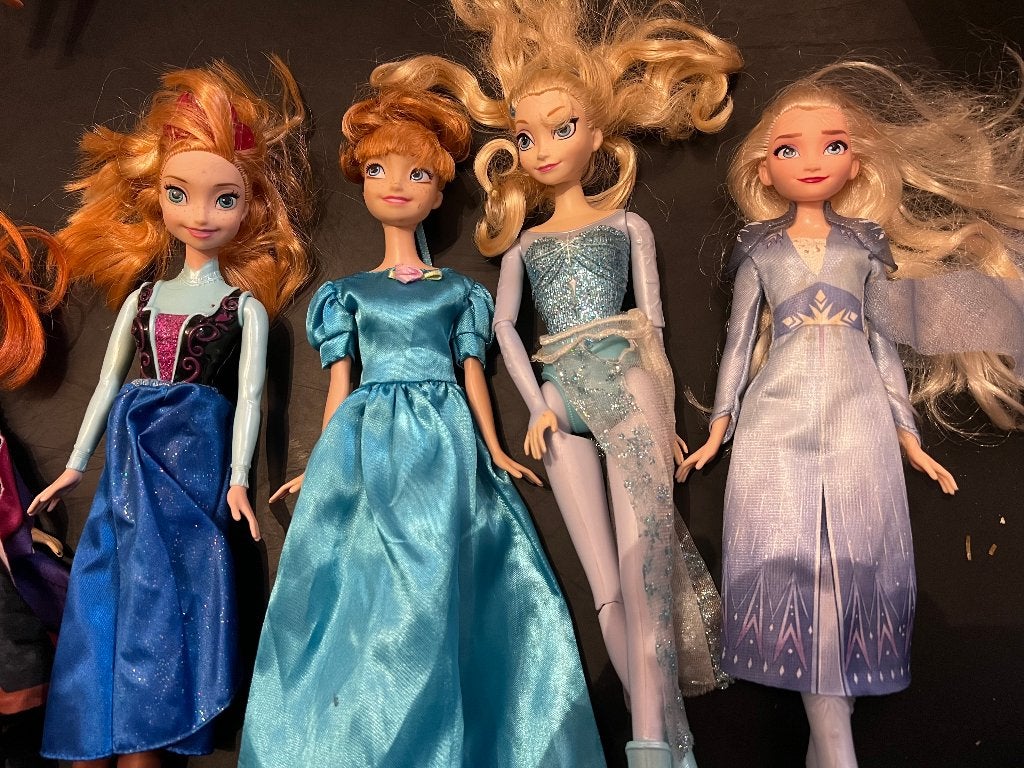Anna Elsa poppen barbies Disney Frozen ijsdanseres prinses, Ophalen of Verzenden, Zo goed als nieuw, Barbie