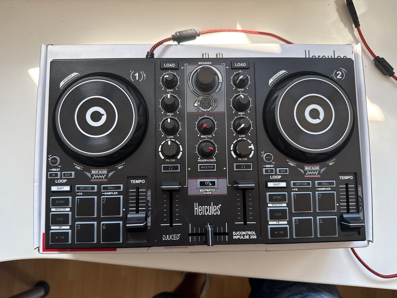 Hercules DJControl Inpulse 200 DJ-controller (met doos), Ophalen of Verzenden, Zo goed als nieuw, Dj-set, Overige merken
